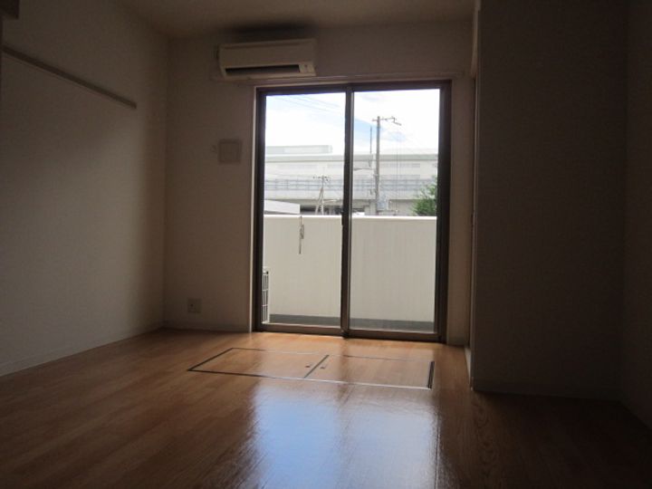 ドルチェヴィータ新大阪の寝室