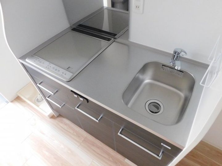 セレニテ三国プリエのキッチン