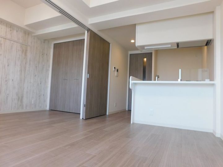 プレサンス新大阪ジェイズの居間