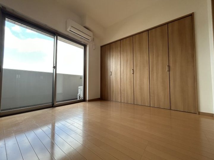 プロスパー緑地公園204の寝室