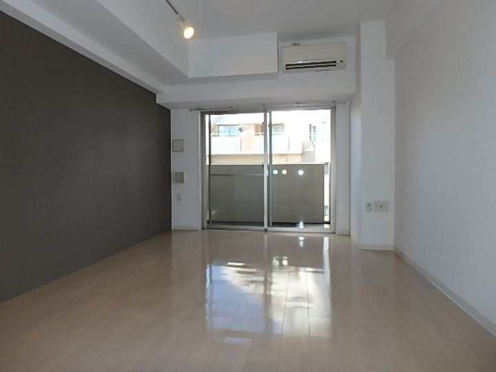 SERENiTE江坂四番館の寝室