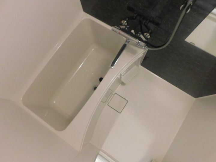 コンフォリア・リヴ新大阪WESTの風呂