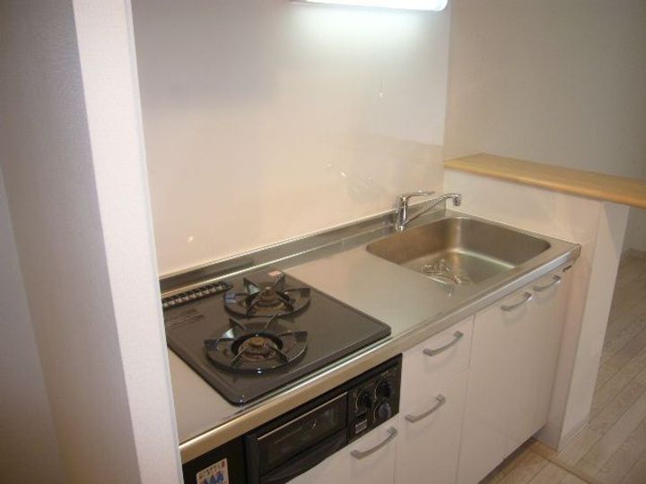 ルクレ新大阪レジデンスのキッチン