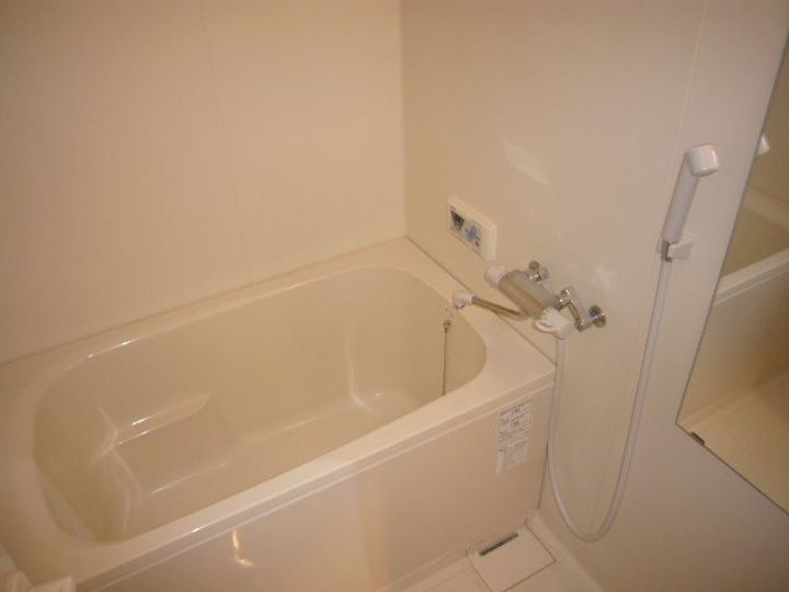 ルクレ新大阪レジデンスの風呂