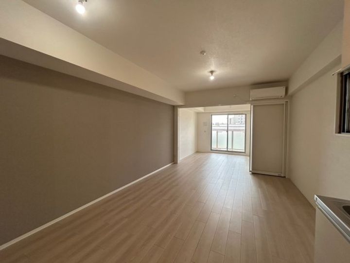 カルム西野の居間