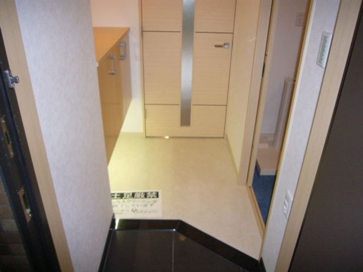 ベリー・モンテ新大阪の玄関