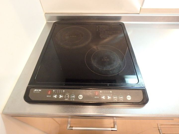 SERENiTE江坂四番館のキッチン