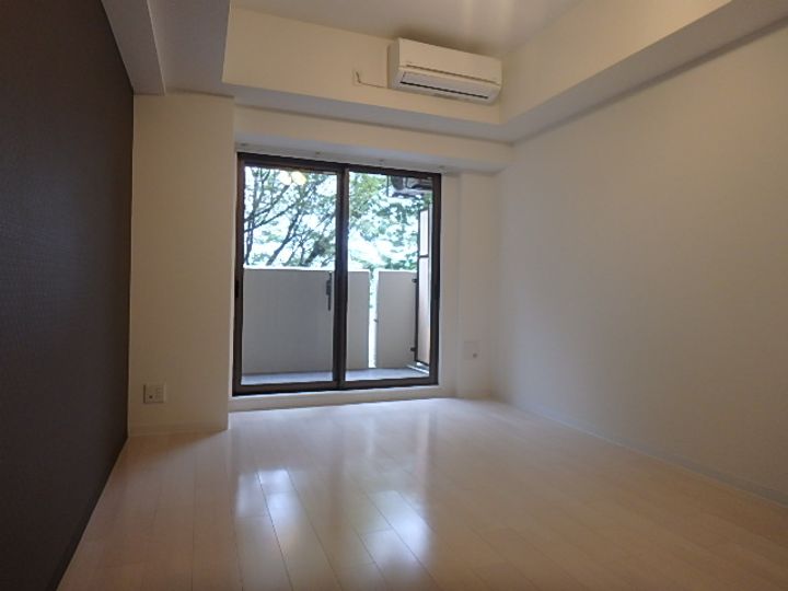 Luxe新大阪SOUTHの寝室