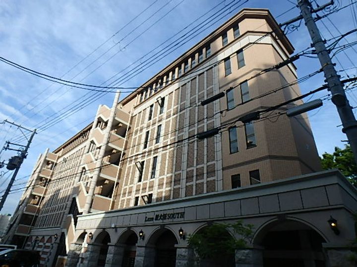 Luxe新大阪SOUTHの外観