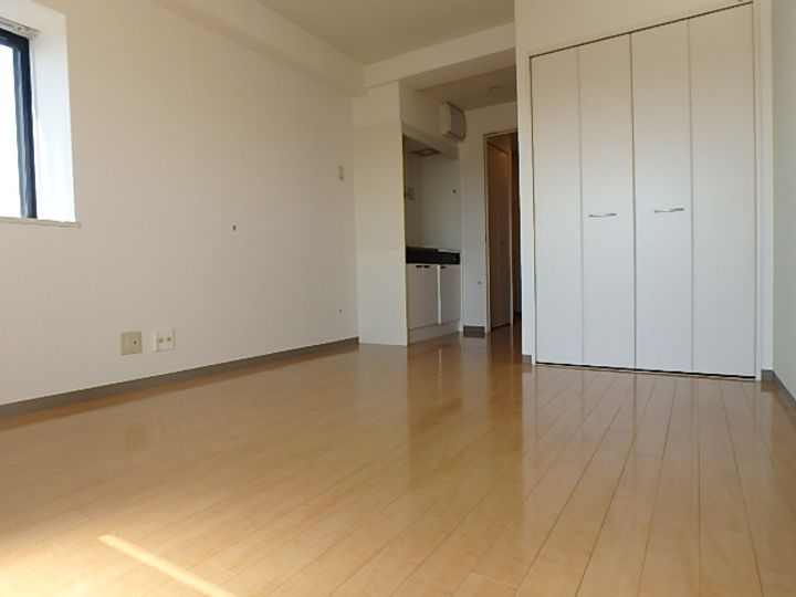 ビスタ江坂南の居間