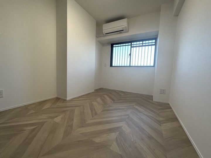 インプルーブ緑地公園の居間