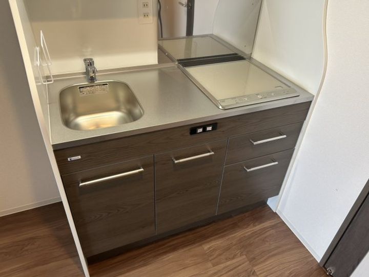 大阪府吹田市江坂町5丁目(マンション)の賃貸物件のキッチン