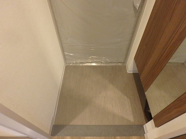 RIDGEガーデン江坂Ⅱの玄関