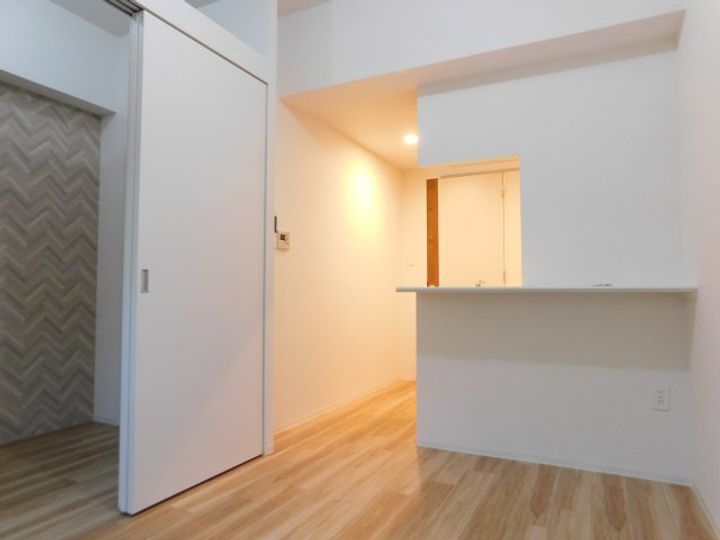 セレニテ江坂アリアの居間