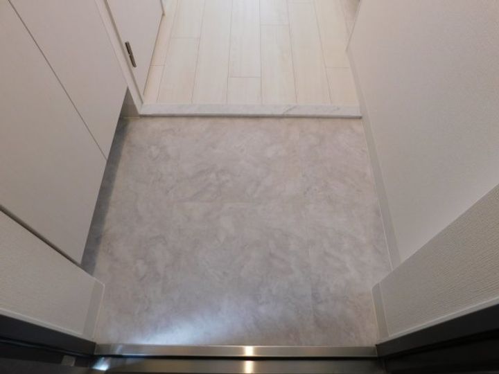 エスリードレジデンス新大阪プライムの玄関