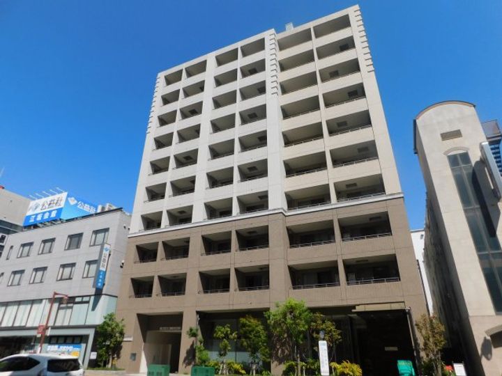 アパートメンツ江坂の外観