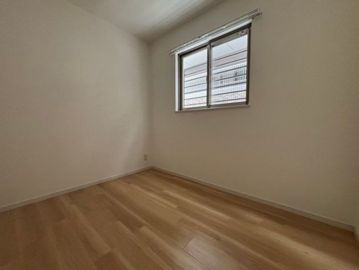 大阪府吹田市垂水町1丁目(アパート)の賃貸物件の居間