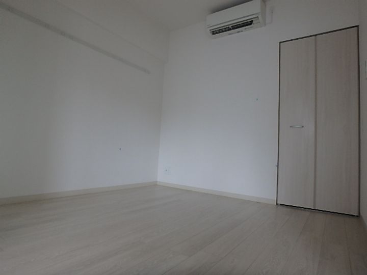 Welina江坂の寝室