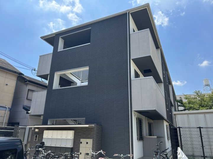 レジデンスコート江坂の外観