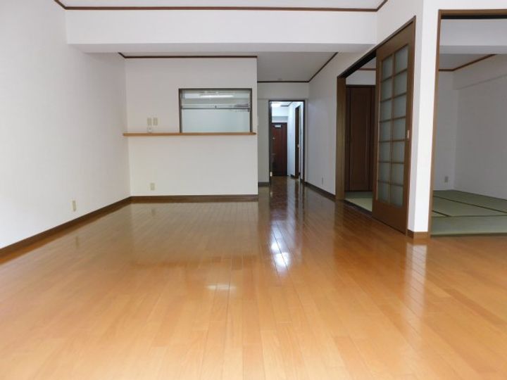 テラジハイツ3号館の居間