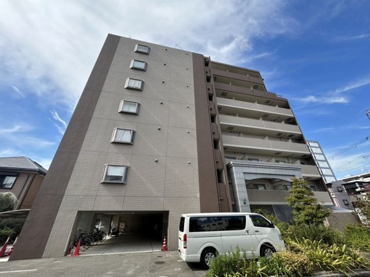 ルミネソレイユ江坂の外観