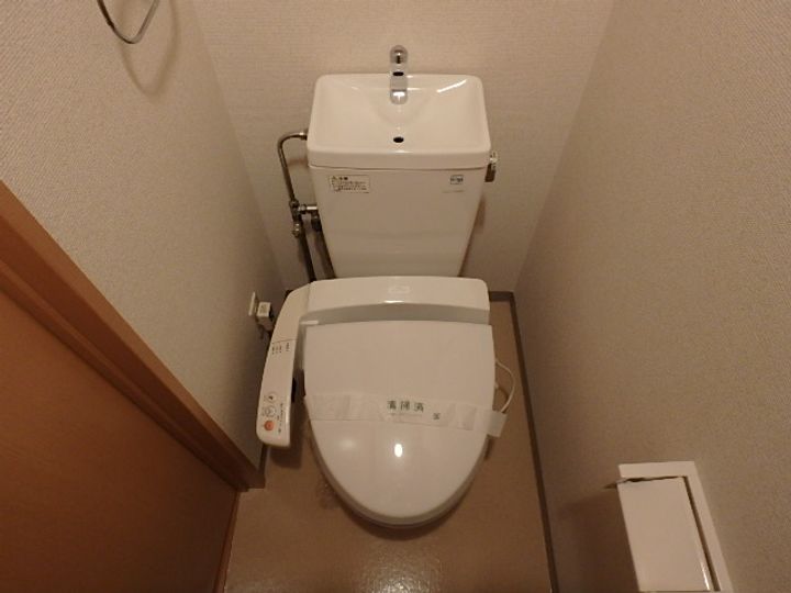モノロカーレ江坂のその他画像