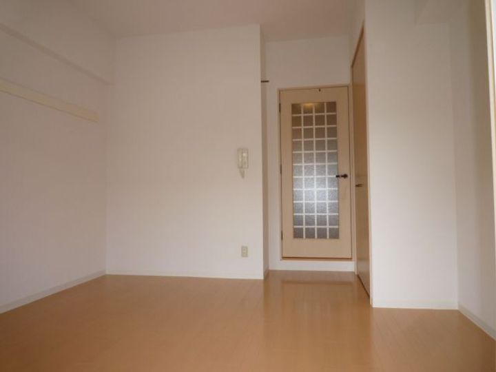 東明マンション新東の内装