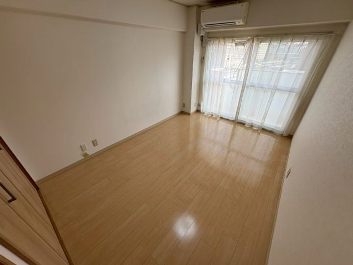 新大阪グランドハイツ 1号棟の内装