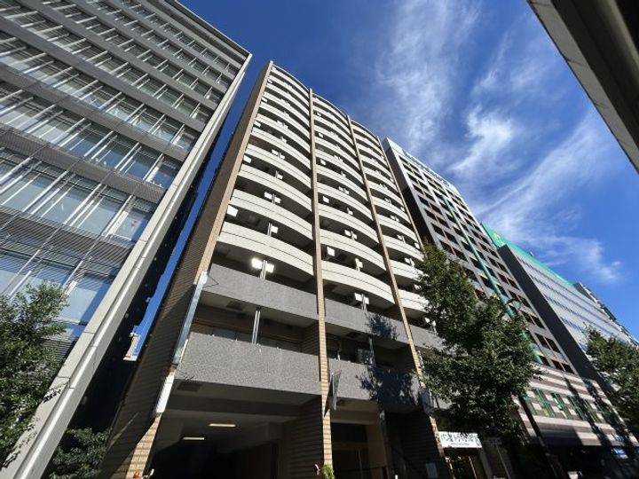 La Douceur江坂の外観