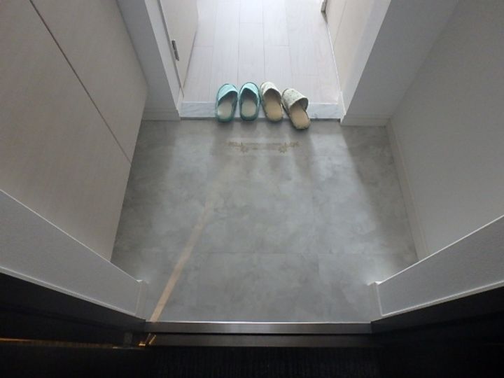 S-RESIDENCE江坂の玄関