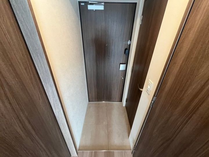 リヴィエール江坂江の木公園の玄関