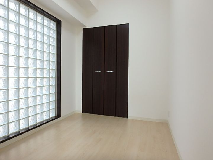 グランシス江坂の寝室