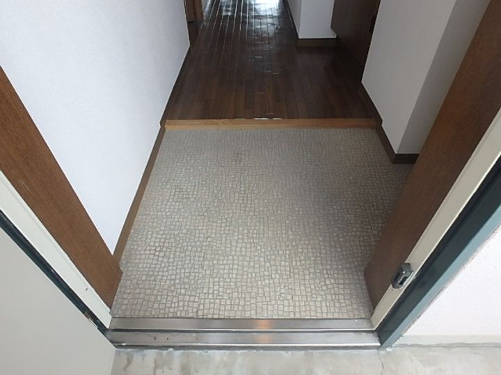 イントラーダ’97の玄関