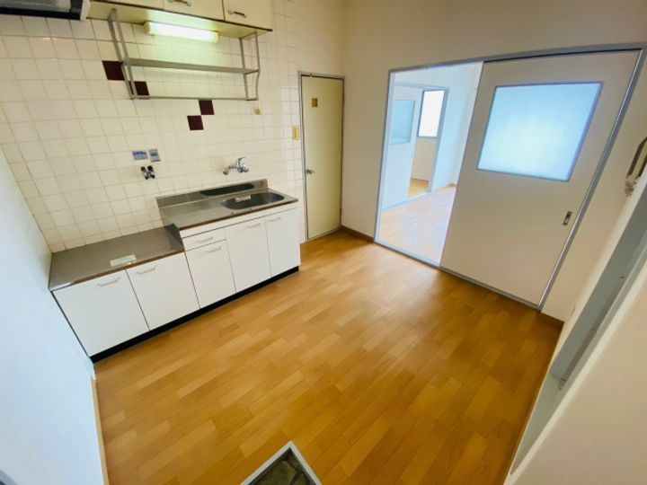 秀和第二ハイツの居間