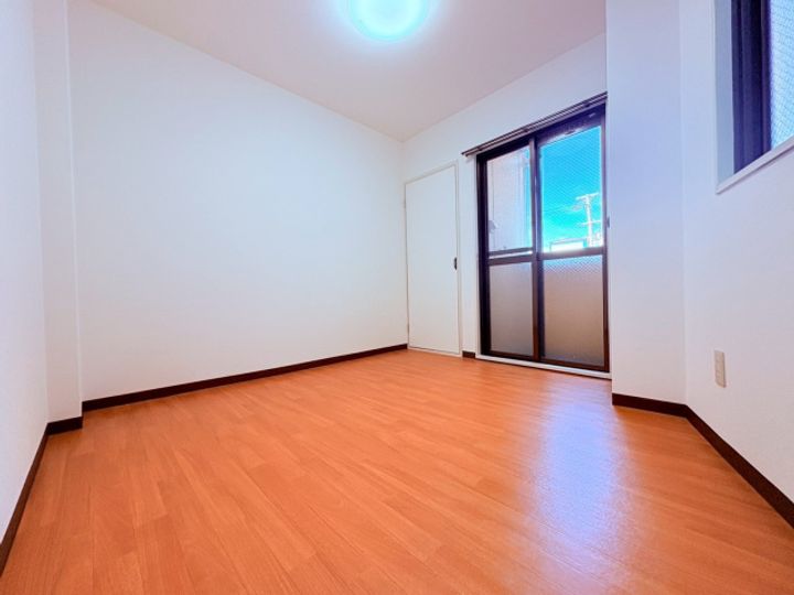 サンパレスの居間