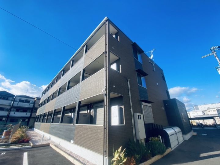 シャトーエレガント103の外観