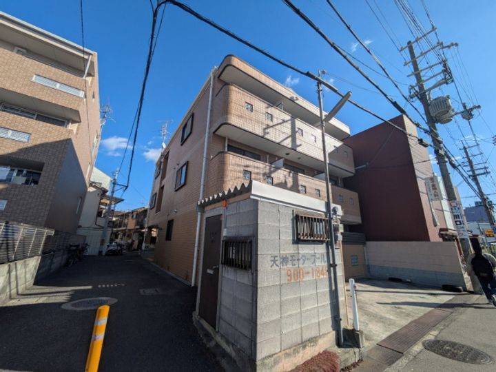 トレビアン天神マンション2の外観