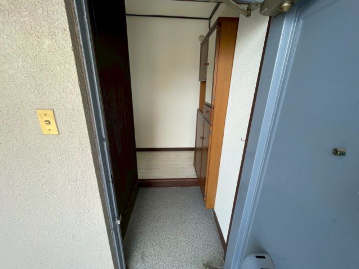 GMビル第3605の玄関