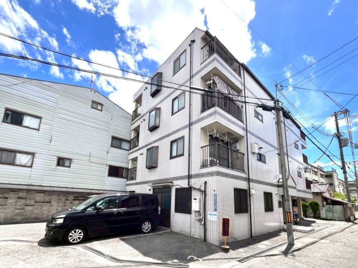 フルハウス401の外観