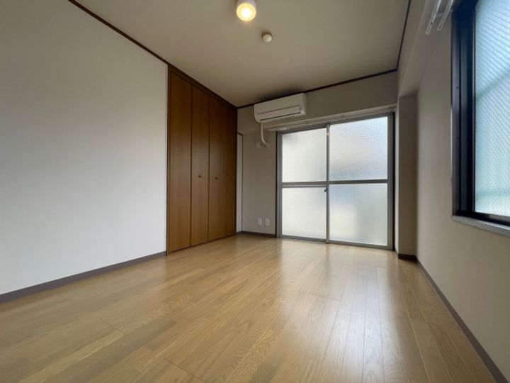 大和田ハイツの居間