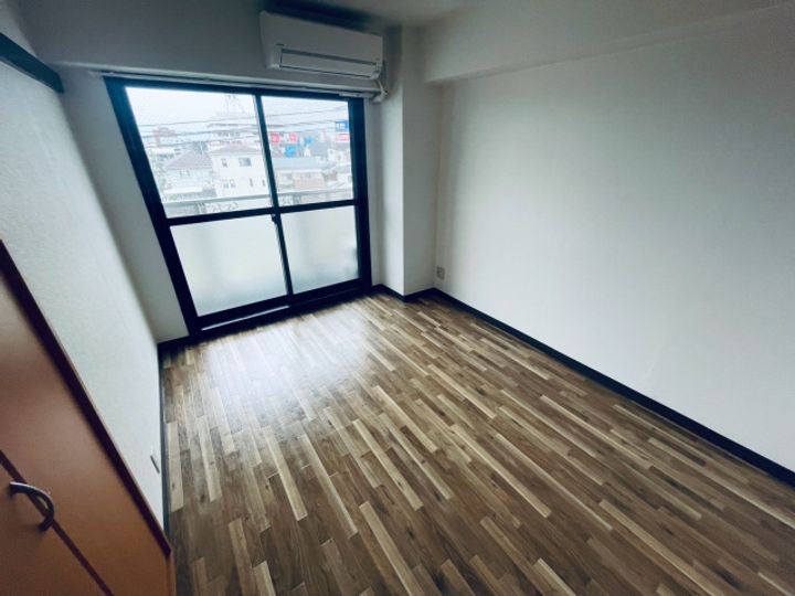 スタジオMの居間