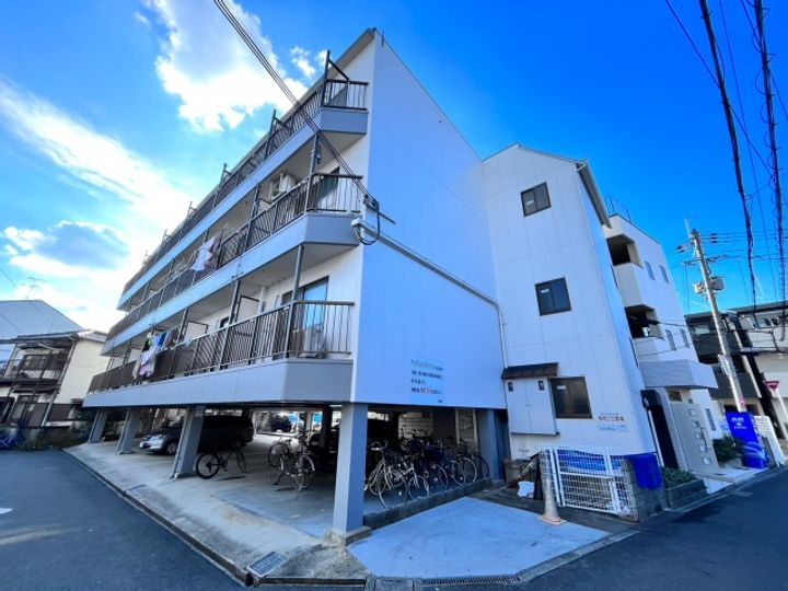 アーバンマンションの外観