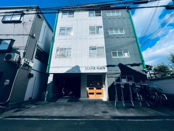 GLANZ HAUSの外観