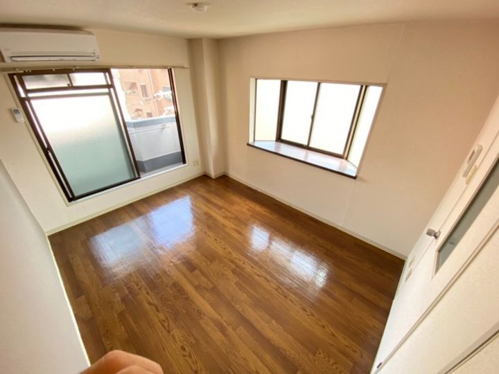 メゾンかなめ508の居間