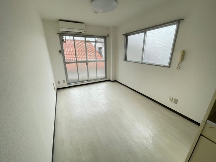 千功ハイツ301の居間