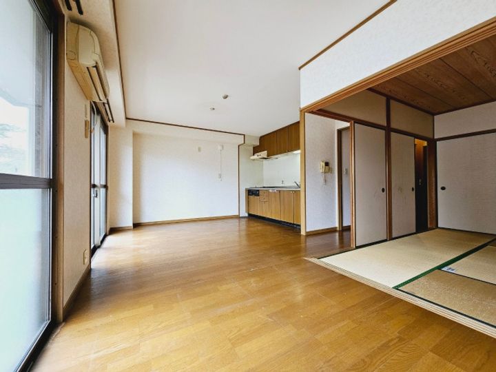 欅ガーデンの居間