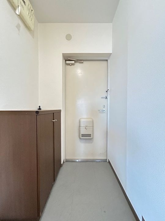 マンションマスカットの玄関