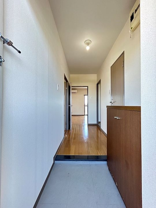 マンションマスカットの玄関