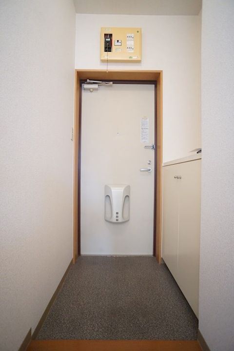 コンフォードIIIの玄関