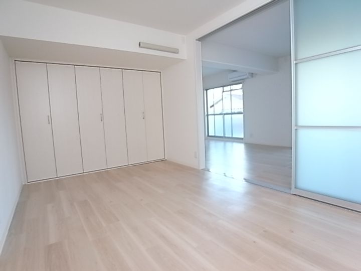 リスペランツァ203の居間